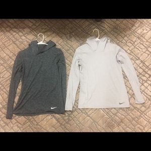 2 Nike pullovers